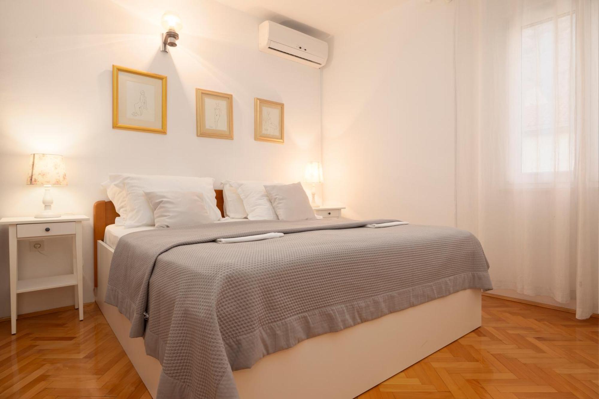 Apartments Bose Макарска Екстериор снимка