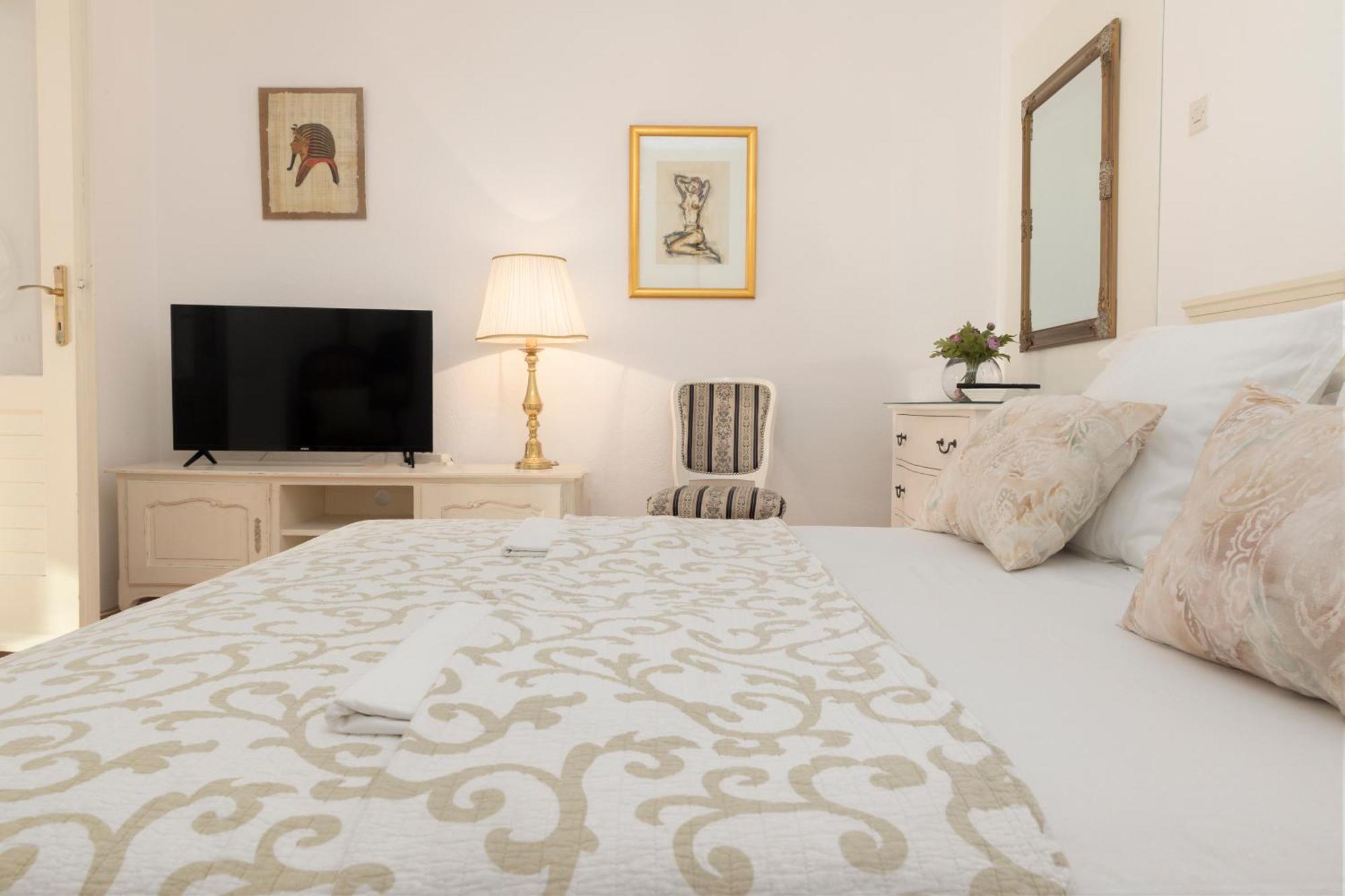 Apartments Bose Макарска Екстериор снимка